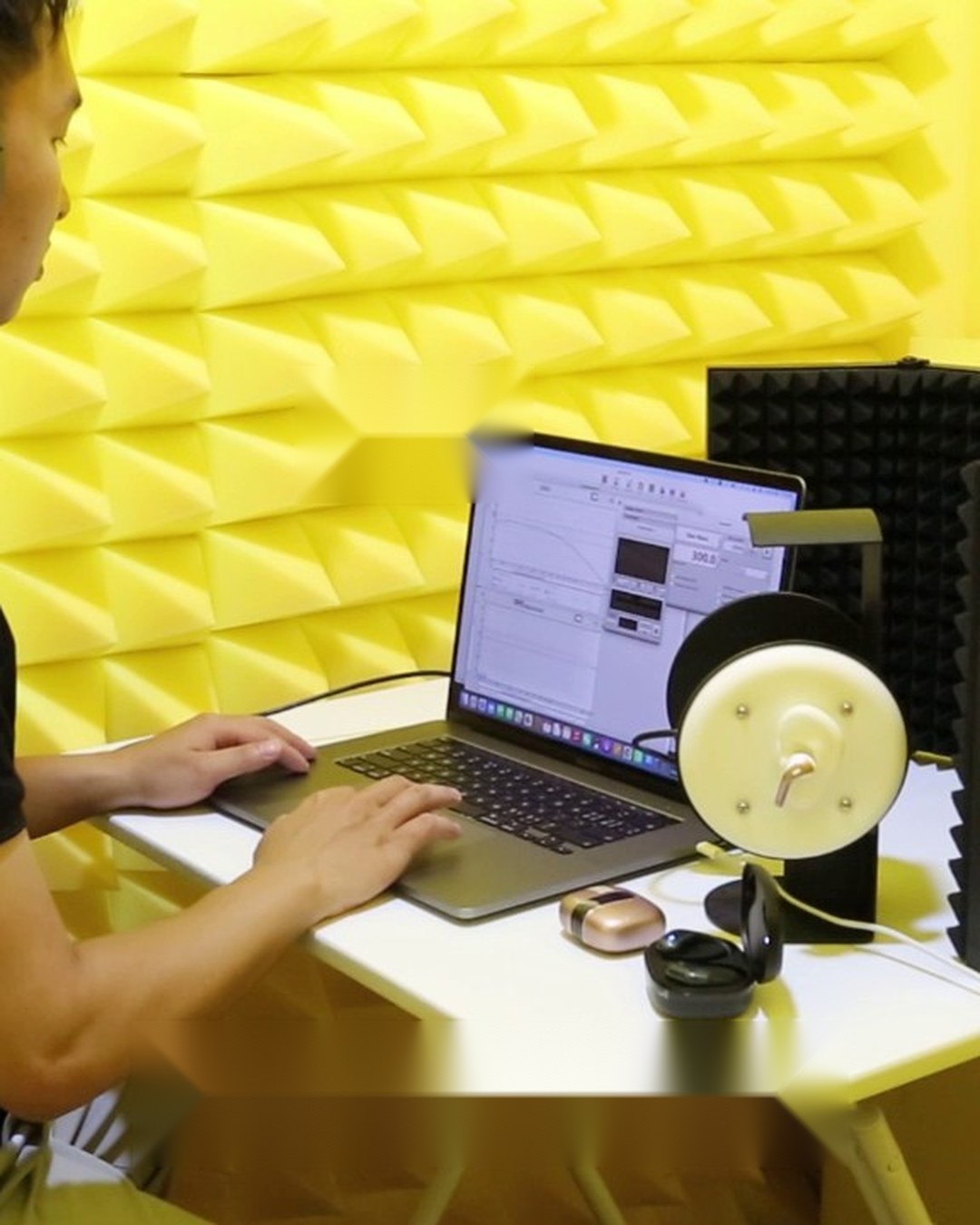 OWS-S10 Lite AI translation earbud — golden sample
